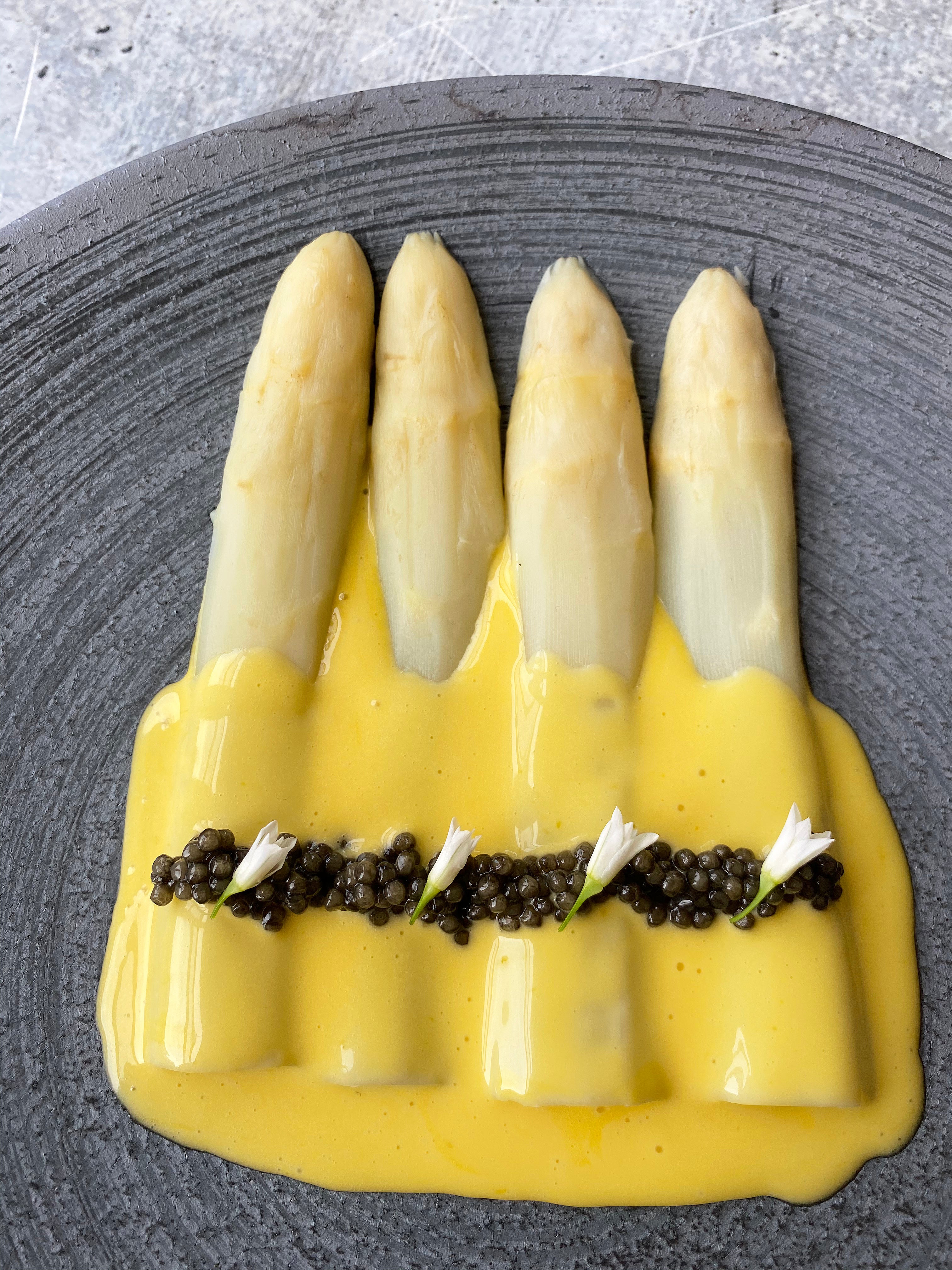 Jumbo White Asparagus - Image 3