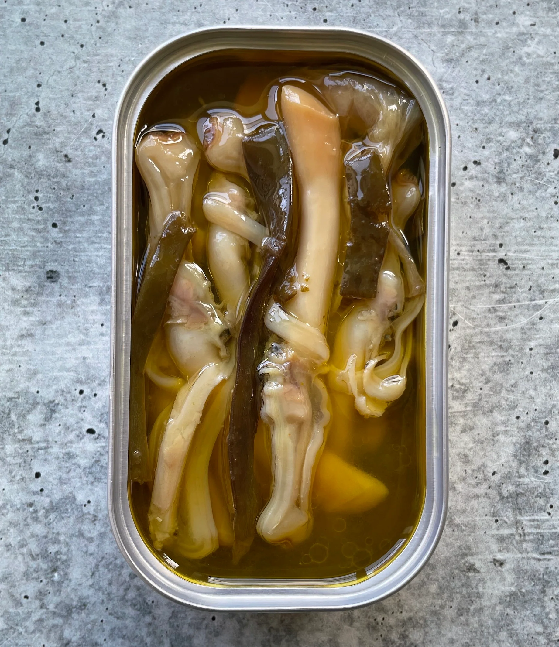 Razor Clams with Sea Spaghetti - Image 2